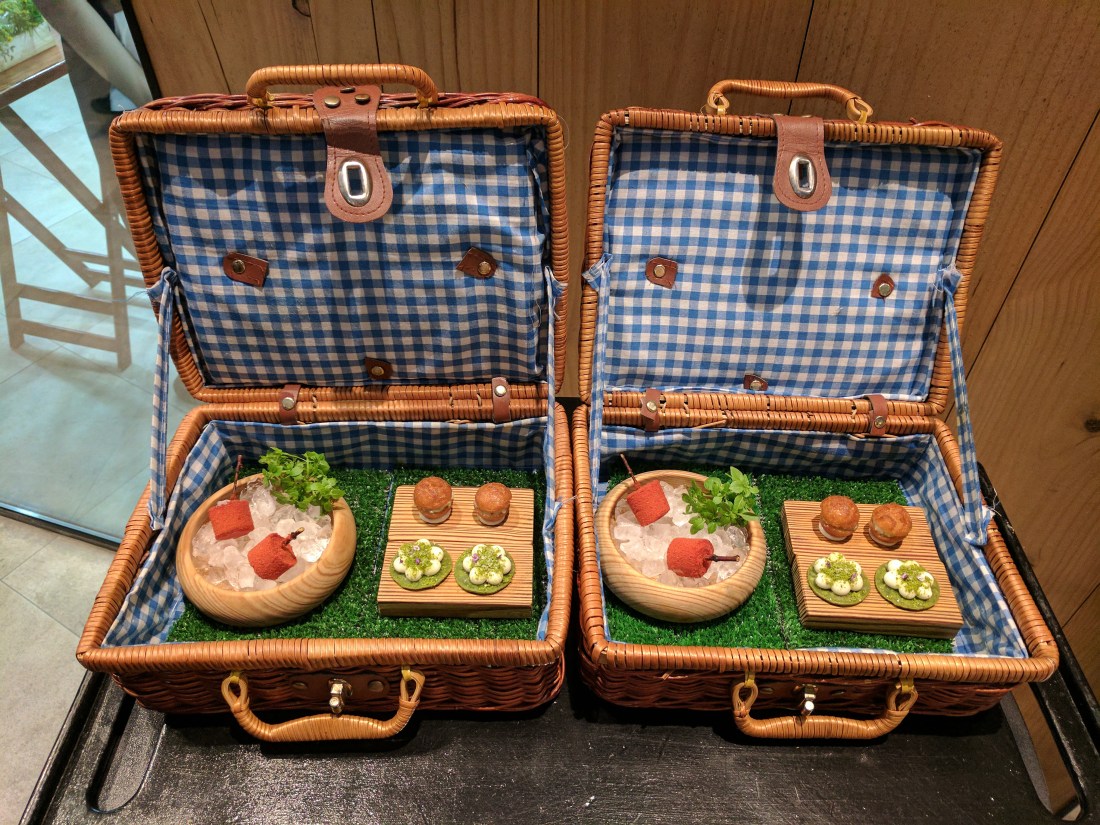 img_20170812_212942_36134681710_o